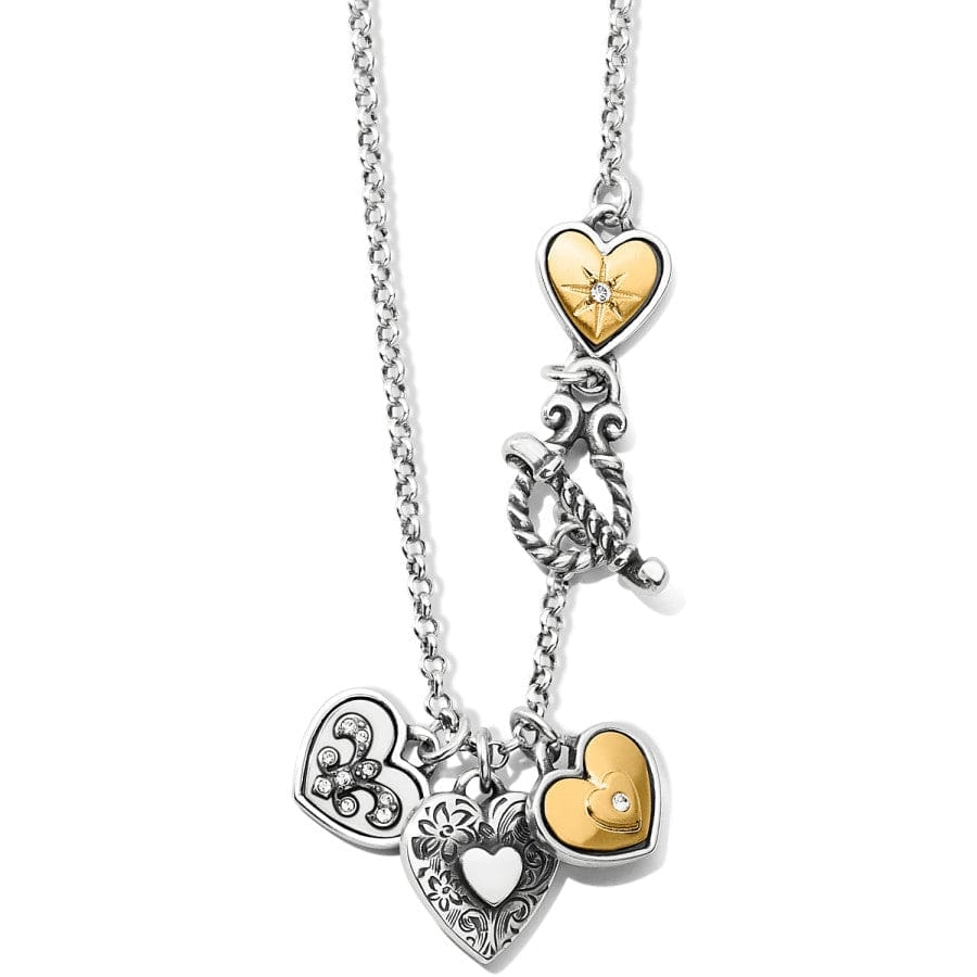 Collar corto con un corazón