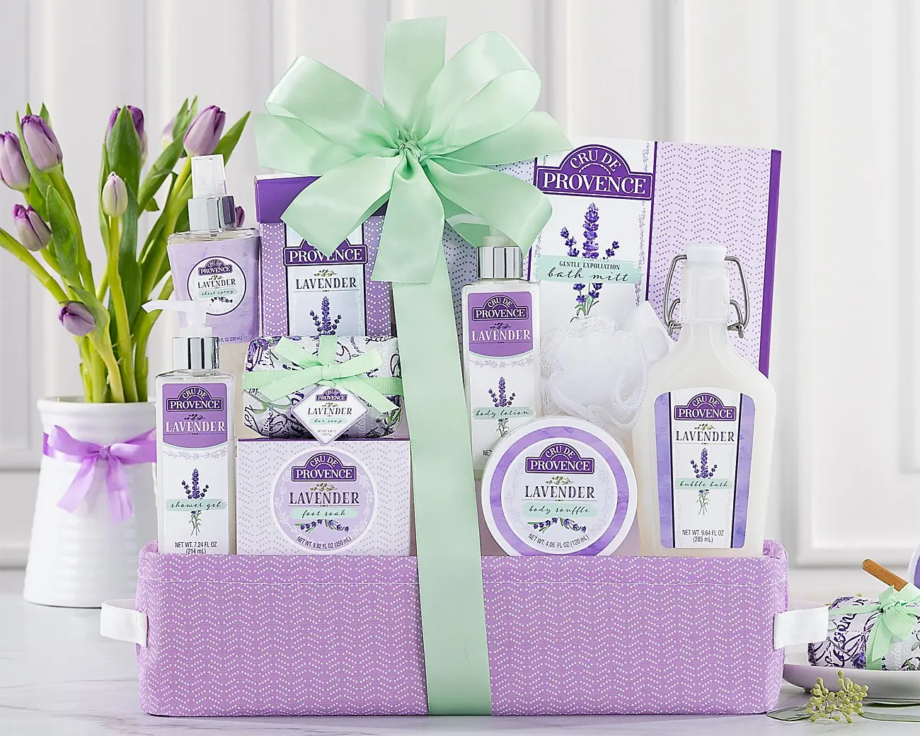 Cesta de regalo para una experiencia de spa con lavanda y vainilla