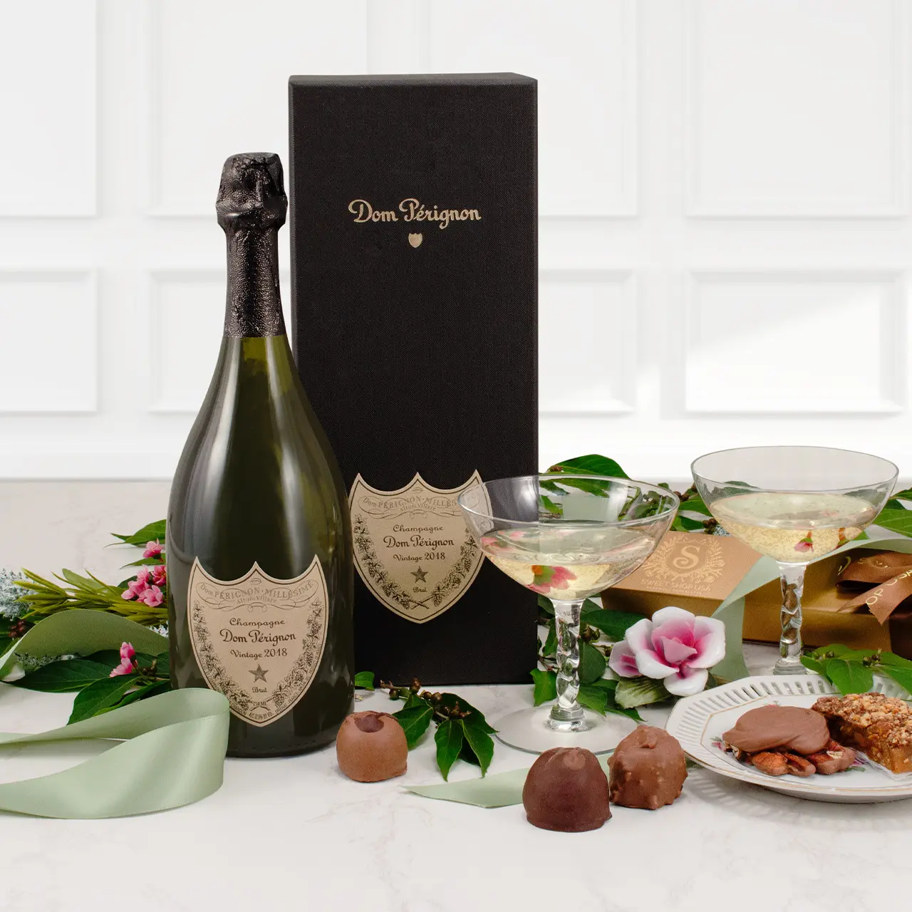 Cesta de regalo Dom Porignon and Truffles