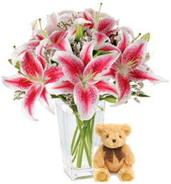 Ocasión especial (6 Lily Stems + Teddy Bearus)