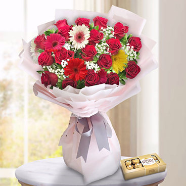 Hermoso Detalle (12 Rosas + 3 Gerberas + Bombones)