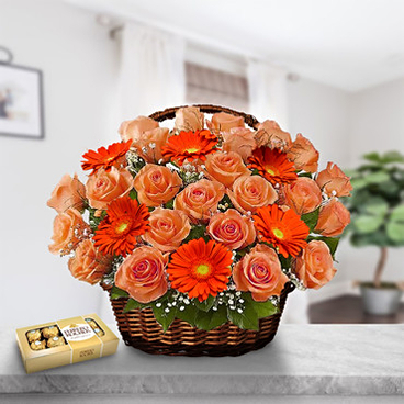 Basket To Love (18 Rosas + 3 Gerberas + CHOCOLATES)
