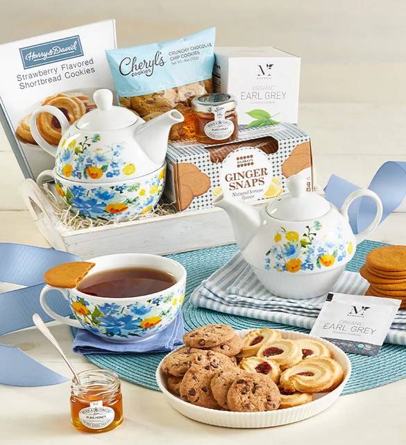 Cesta de regalo para la hora del té para una persona con tetera.