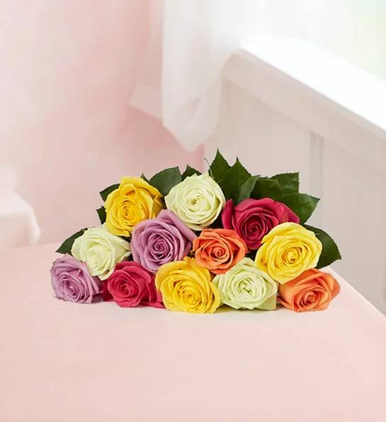 Rosas Surtidas Románticas (12 tallos, solo ramo)