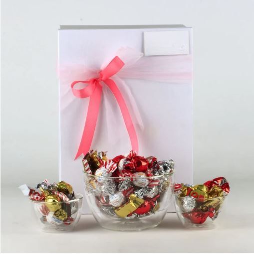Juego de cuencos de cristal Vivo Villeroy & Boch con bombones gourmet
