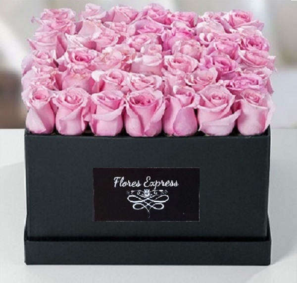 Caja de Lujo con 35 Rosas Rosadas