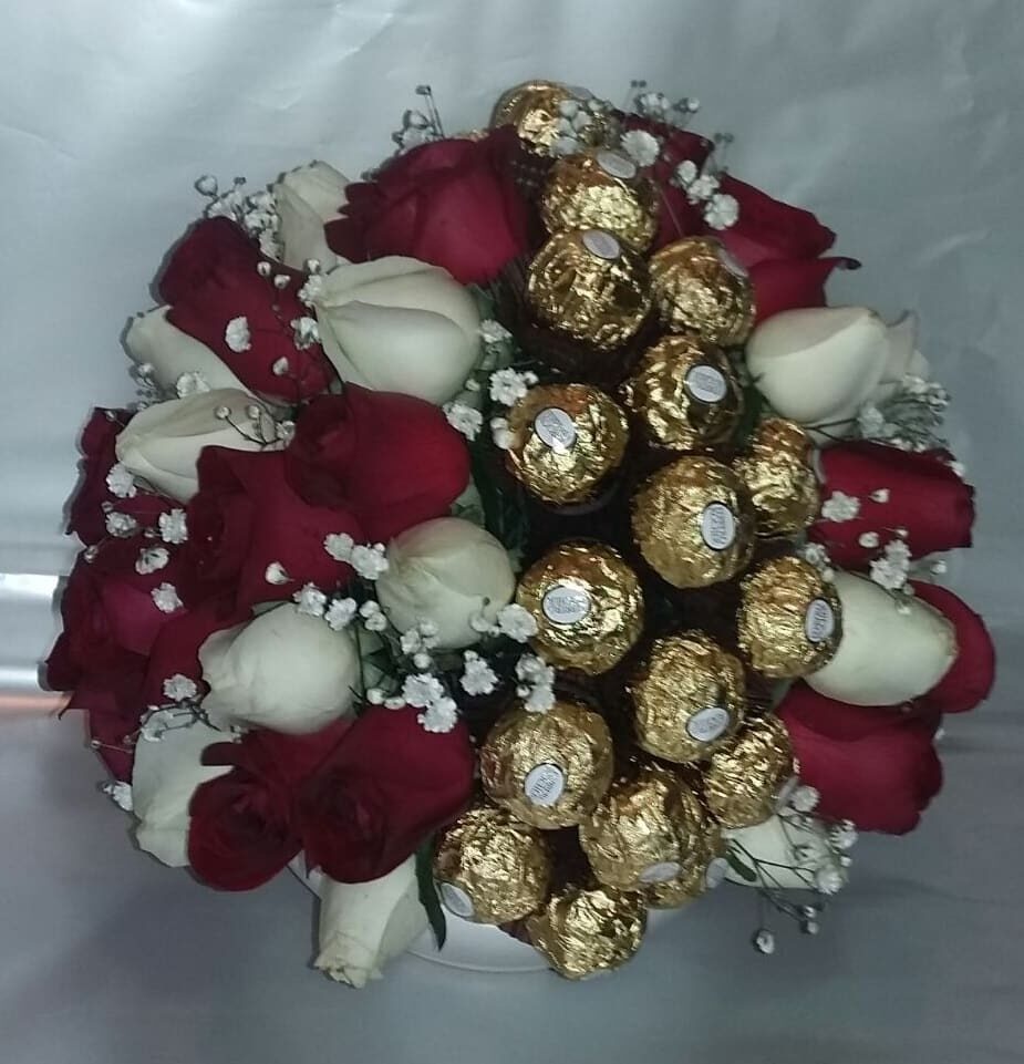 Arreglo Basado en Roses y Ferrero Rocher