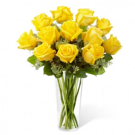 Jarrón con 12 rosas amarillas.