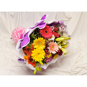 Ramo de flores variadas en italiano