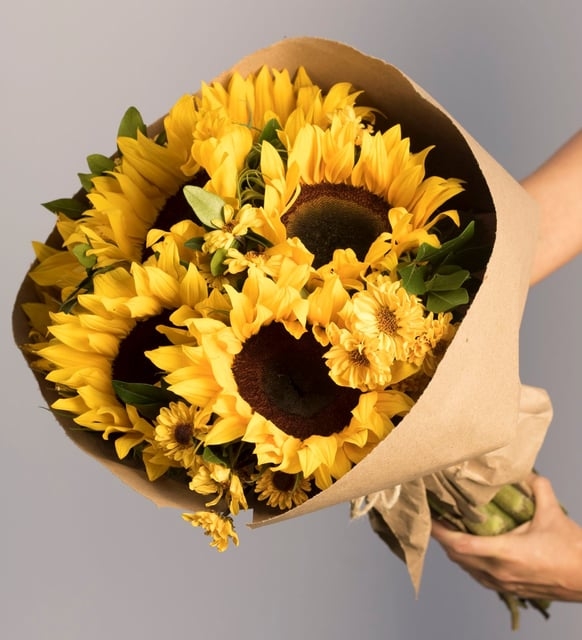 Ramo de girasoles y margaritas