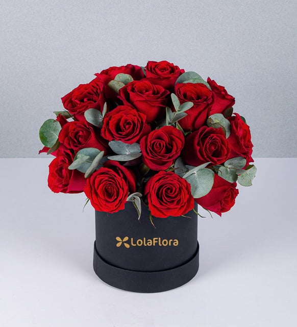 Caja de rosas rojas