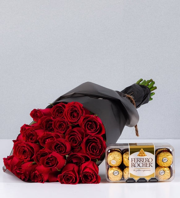 Ramo 24 Rosas Rojas Y Ferrero 16