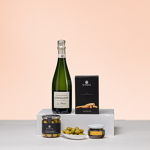 Champán Leon &amp; Lucien y snacks salados