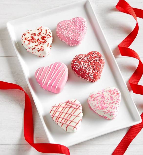Deliciosos y ricos pasteles de brownie con forma de corazón (Deliciosos y ricos pasteles de brownie con forma de corazón)