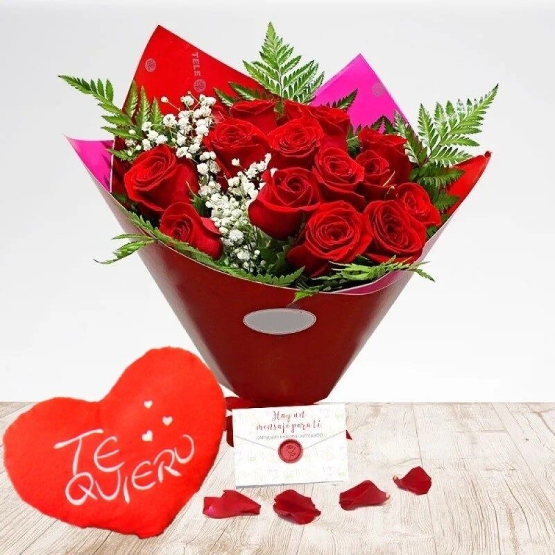 Rosas rojas y corazón