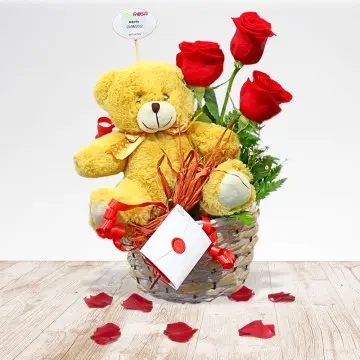 trío de rosas y peluche