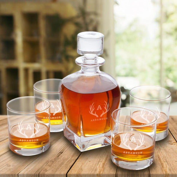 Juego de decantador de whisky antiguo de 24 oz con 4 vasos bajos