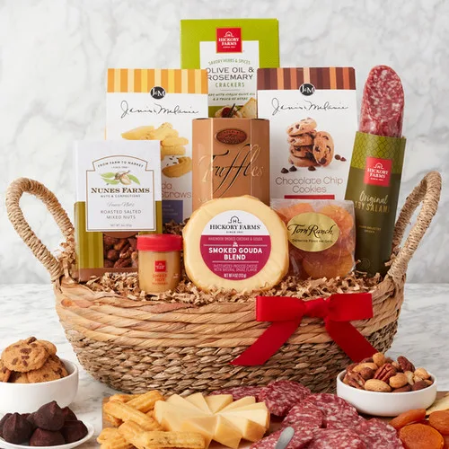 Cesta de regalo de bocadillos salados y dulces de