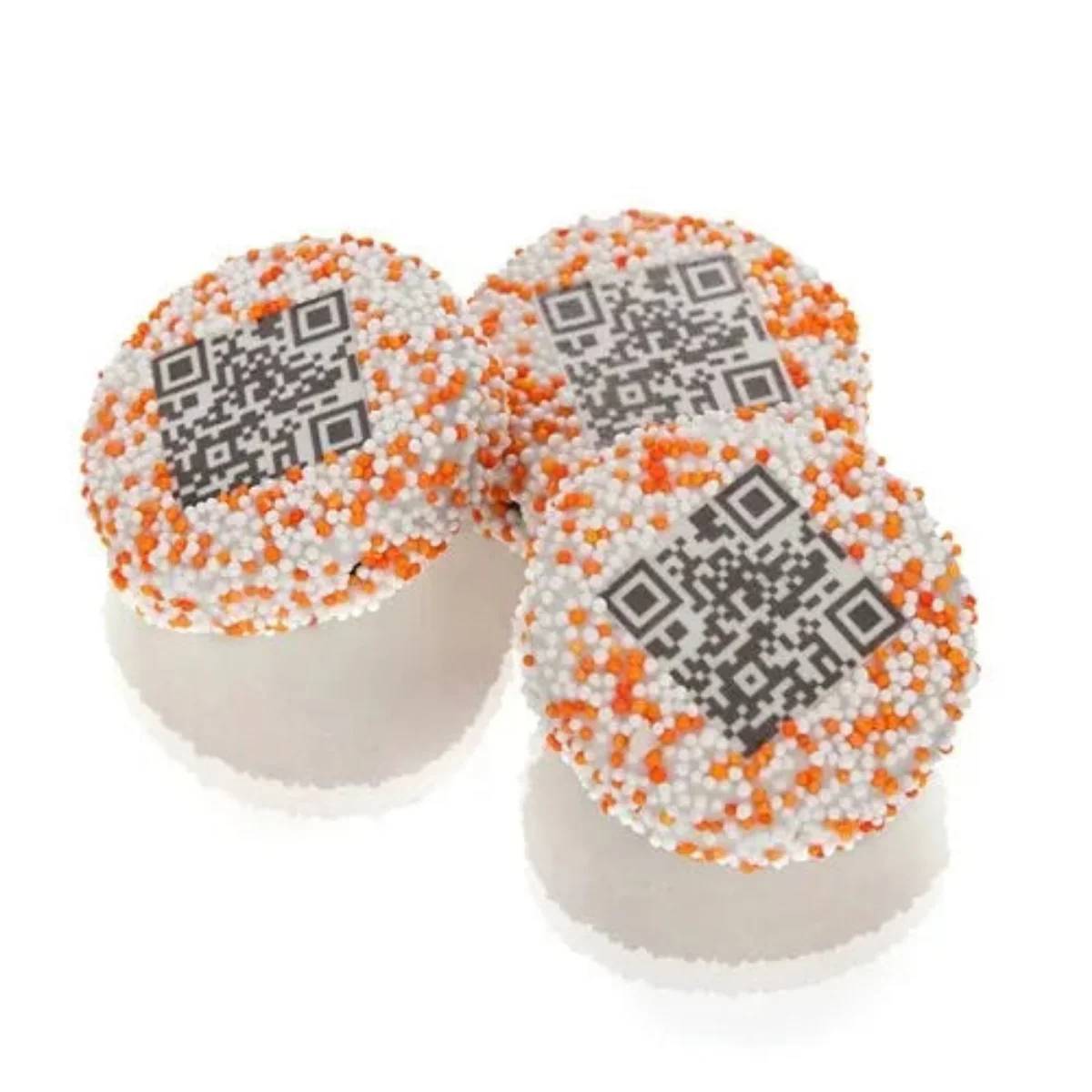 Galleta sándwich bañada a mano con chispas QR - Individual